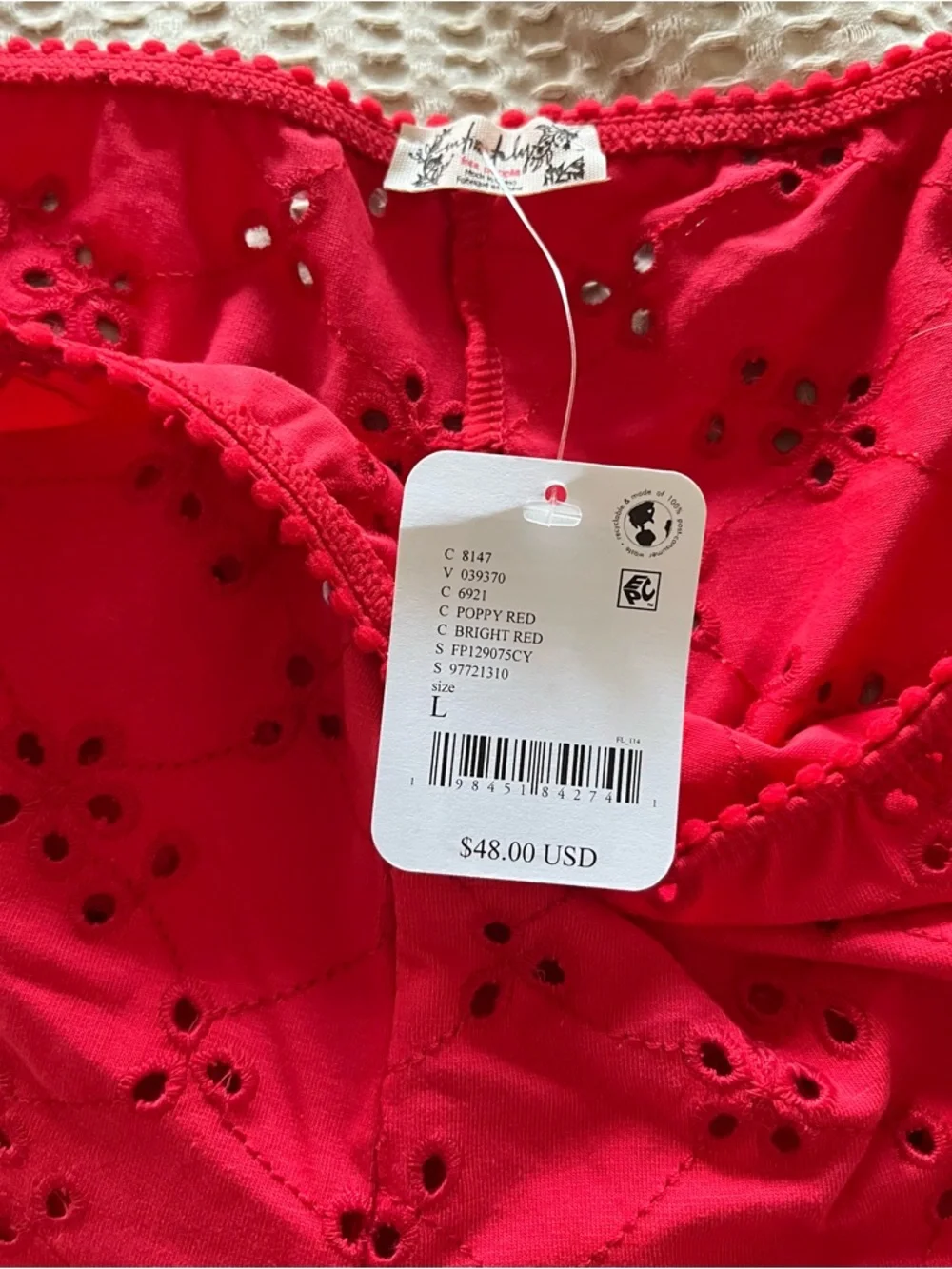 Free People Poppy Red Full Bloom Capris Size L NWT MSRP $48 - Picture 4 of 4